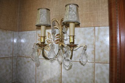 null Pair of sconces with pendeloque