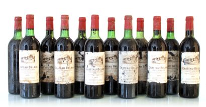 12 bouteilles CHÂTEAU BELAIR 
Année : 1975...