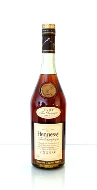null 1 bottle COGNAC HENNESSY Fine Champagne V.S.O.P

Year : N.M.

Appellation :...