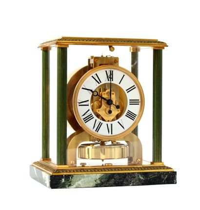 null JAEGER-LECOULTRE

ATMOS clock, Vendôme model, the gilt bronze and green lacquered...