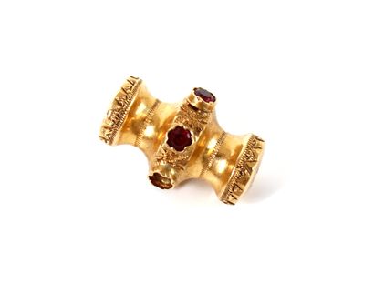 null Clasp in yellow gold 18K (750 thousandths) set with tourmalines (missing)

Length:...