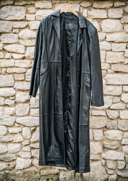 null RT INTERANTIONAL 

Leather coat, size 40