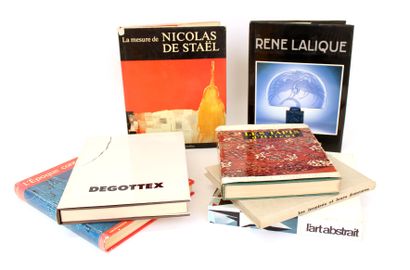 null Set of art catalogs including:
- Alberto MARTINI and Franco RUSSOLI - L'époque...