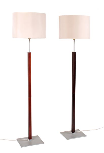 null Pair of floor lamps in the style of Philippe STARCK
Wood and aluminum
H. with...