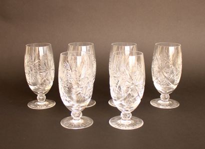 null Six cut crystal orangeade glasses with star motifs
H. 16,5 cm