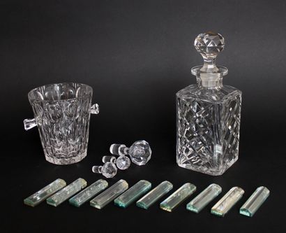 null ART DÉCO WORK, circa 1930
Ten crystal knife holders with faceted sides and ice...