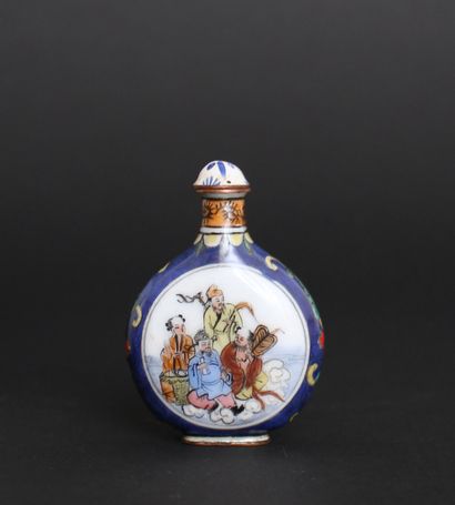 null CHINE
Pot couvert en porcelaine à décor de courtisanes
Travail du XIXe siècle
H....