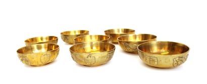 null INDOCHINA, 1st half of the 20th century
Suite of eight bronze bowls decorated...