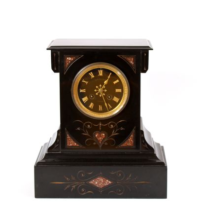 null Marble clock with rhombus, scrolls and heart decoration; the dial with Roman...