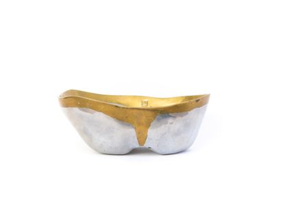 null DAVID MARSHALL (20th-21st)
Free form bowl. 
Proof in cast brass and aluminum.
Marked...