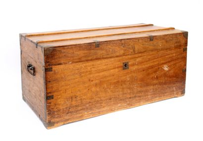null Natural wood chest with reinforcements
L. 80 x W. 40 x H. 36,5 cm