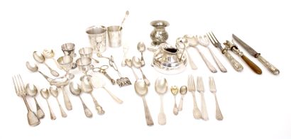 null Set of silver and silver-plated metal pieces including: three dessert forks,...