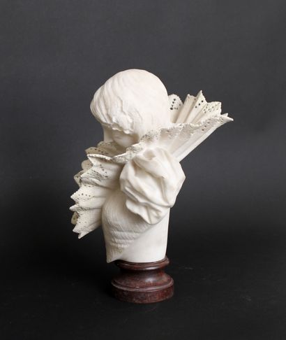 null School of the end of the 19th century
Bust of an elegant lady in Carrara marble...