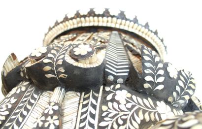 null Travail Indo-Portugais, XIXe siècle
Importante paire de socle en forme de chapiteaux...