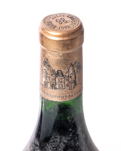 null 1 bouteille CHÂTEAU HAUT-BRION
Année : 1986
Appellation : GCC1 PESSAC-LÉOGNAN
Remarques...