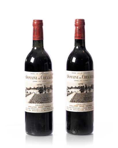 null 2 bouteilles DOMAINE DE CHEVALIER
Année : 1978
Appellation : GRAVES
Remarques...