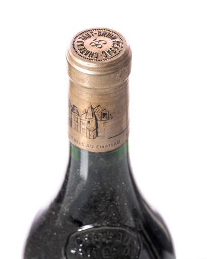 null 1 bouteille CHÂTEAU HAUT-BRION
Année : 1985
Appellation : GCC1 PESSAC-LÉOGNAN
Remarques...