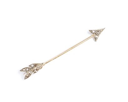 null Brooch "arrow" in yellow gold 18k (750 thousandths) and silver set with rose-cut...