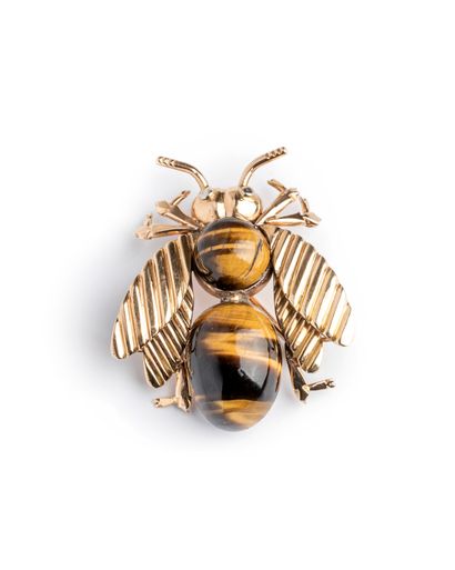 null Broche « abeille » en or jaune 18k (750 millièmes), le corps est orné de deux...