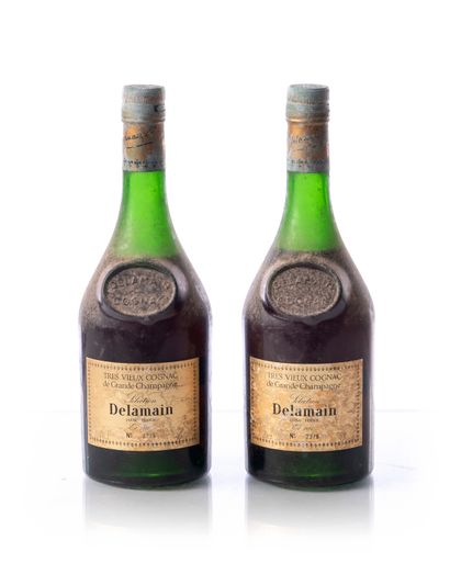 2 bouteilles (70 cl. – 40°) Très Vieux COGNAC...
