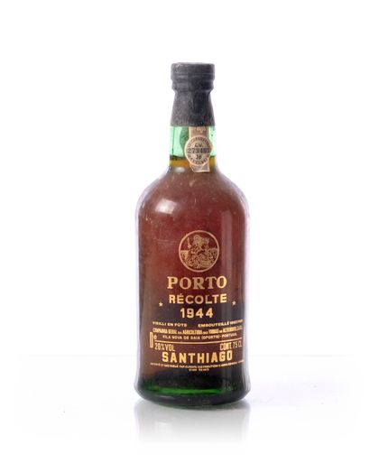 null 1 bouteille (75 cl. – 20°) PORTO SANTHIAGO Récolte 1944 
Année : 1944 (mise...