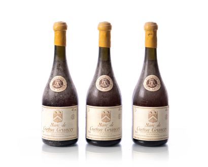null 3 bouteilles (70 cl. – 43°) MARC DE CORTON GRANCEY Domaine Louis LATOUR
Année...