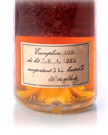 null 2 bouteilles (70 cl. – 49°) COGNAC Fins Bois très Ancien Armand AUDRY
Année...