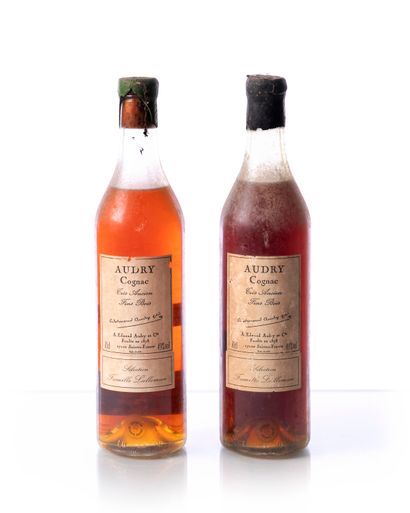 null 2 bouteilles (70 cl. – 49°) COGNAC Fins Bois très Ancien Armand AUDRY
Année...