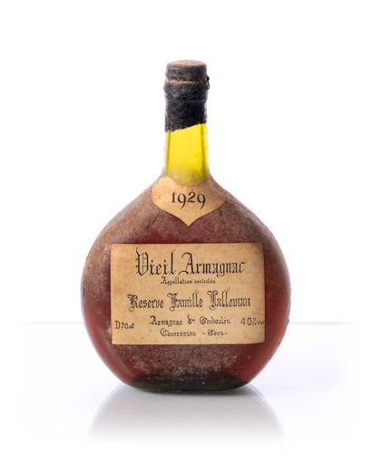 null 1 bottle (70 cl. - 40°) Old ARMAGNAC VEUVE J. GOUDOULIN Reserve
Year : 1929
Appellation...