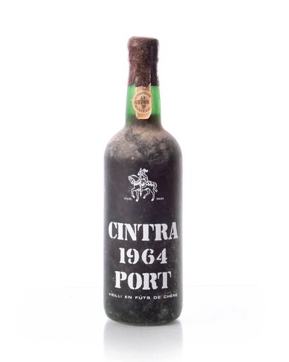 null 1 bouteille (70 cl. – 20°) PORTO CINTRA
Année : 1964
Appellation : PORTO
Remarques...
