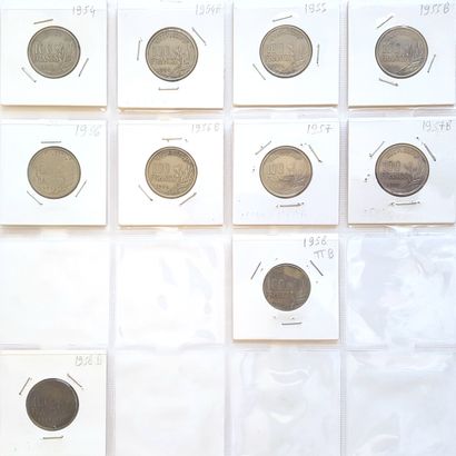 null Set of 34 French coins including 15 in silver:
- 6 x 50 fr Hercule (1974 to...