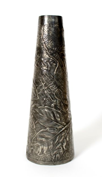 null Art Nouveau work
Truncated-conical pewter vase with repoussé decoration of insects...