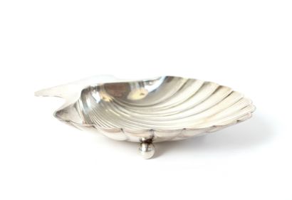 null TIFFANY CO
Sterling silver (925 thousandths) two-legged shell-shaped pocket...