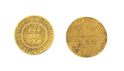 null COINS - TWO TOKENS
Bronze Dauphiné account token, late 15th century
Gross weight:...