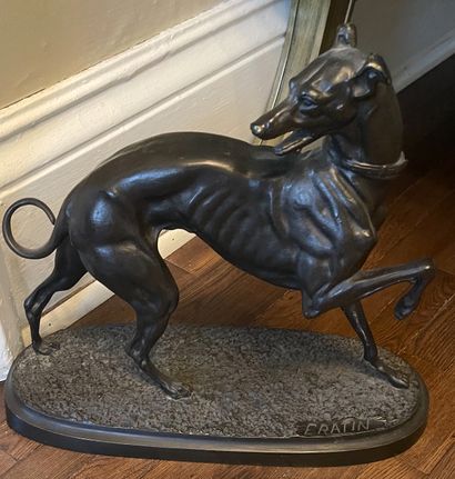 Christophe FRATIN (1801-1864) "Dog"

Sculpture in bronze with brown patina.

Stamped...