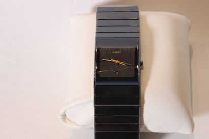 null 
RADO MONTRE automatique, bracelet en céramique noir, 19 mm (usures, rayures...