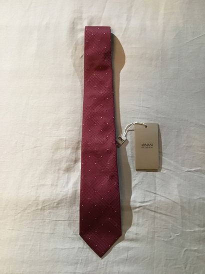 null Armani Collezioni made in Italy 

100% silk polka dot tie 

Brand new item with...