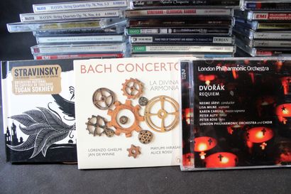 null CLASSIQUE. Fort lot de CD varié (Dvorak, Bach, Stravinsky, Haydn, Shostakovitch,...