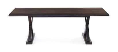 null Christian LIAIGRE (1943-2020) Table modèle "Long Courrier" en bois de chêne...