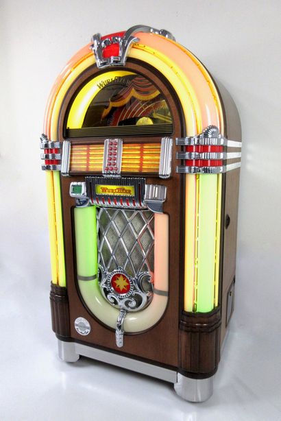 null Manufacture WURLITZER, Jukebox cd One More time, modèle OMT 184/F91, sur roulettes,...