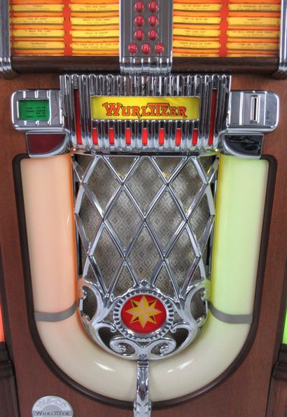 null Manufacture WURLITZER, Jukebox cd One More time, modèle OMT 184/F91, sur roulettes,...