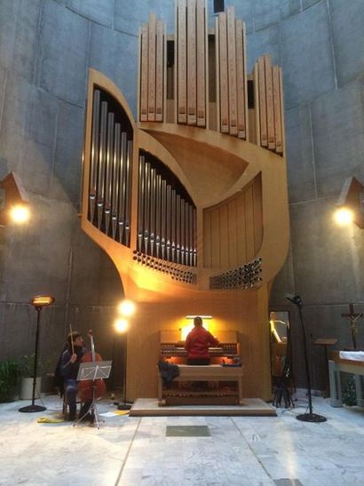 Un concert privé du Grand-Orgue de Saint-Sulpice donné par la concertiste Sophie-Véronique...