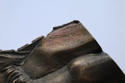 null Fragment de la colonne vendôme

Bronze. Epoque début du XIXème siècle

Dim :...