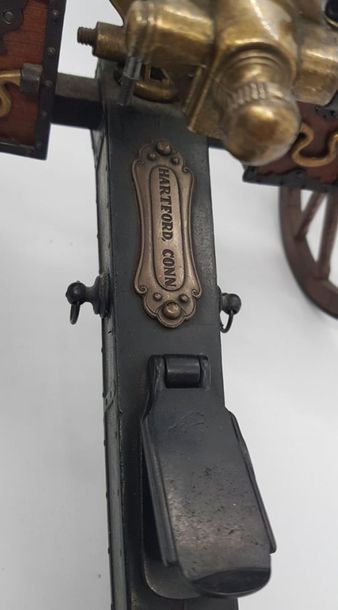 null Mitrailleuse Gatling 1883 Model réduit en alliage et bois avec plaque en laiton...