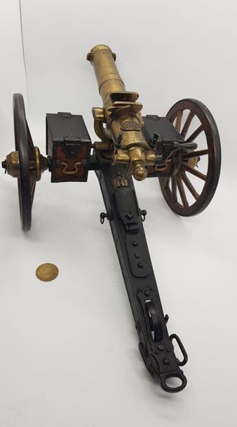 null Gatling 1883 Gatling machine gun, alloy and wood model with brass plate "Hartford,...