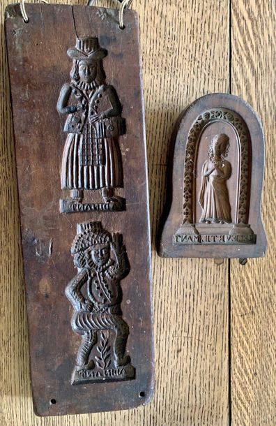 null Set of three gingerbread moulds with character decoration. Popular art of the...
