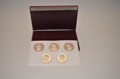 null Lot of 5 silver medals sealed in their case series Belgian Kings Event. Diameter:...