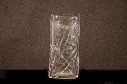 null MAISON BACCARAT (Attribué à)
Vase de forme ovale en cristal épais translucide...