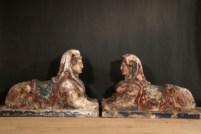  Importante et exceptionnelle paire de sculptures représentant un couple de sphinge...
