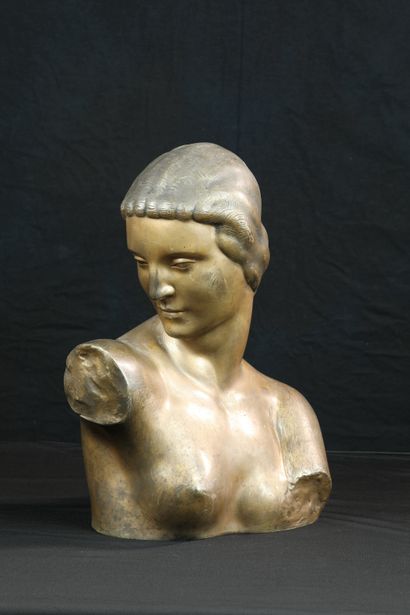 null 
GEORGES CHAUVEL (1886-1962)
Buste de jeune femme en bronze patiné mordoré et...